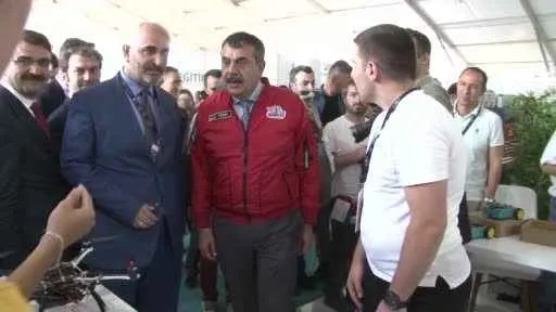 Bakan Tekin TEKNOFEST’i ziyaret etti